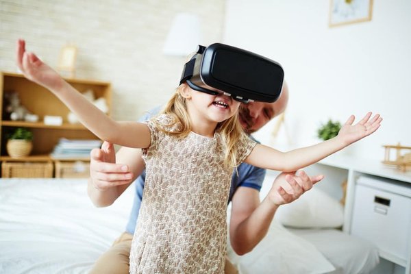 How Can Virtual Reality Enhance the Learning Experience in History Education?